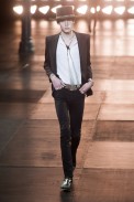 SaintLaurent-verao2015-parismen-45