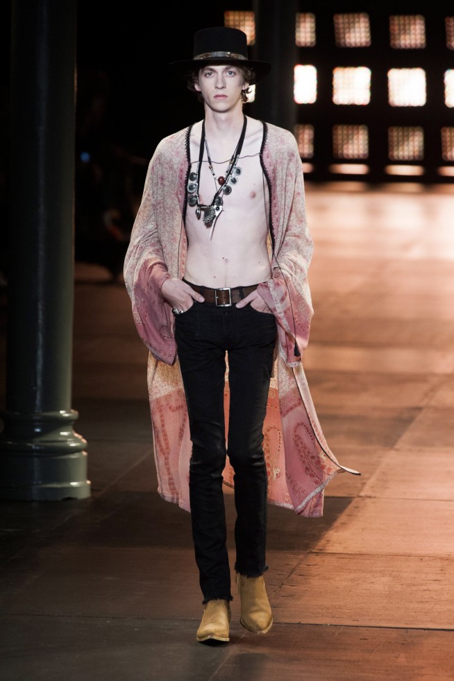 SaintLaurent-verao2015-parismen-61