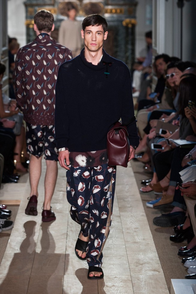 Valentino-verao2015-parismen-13