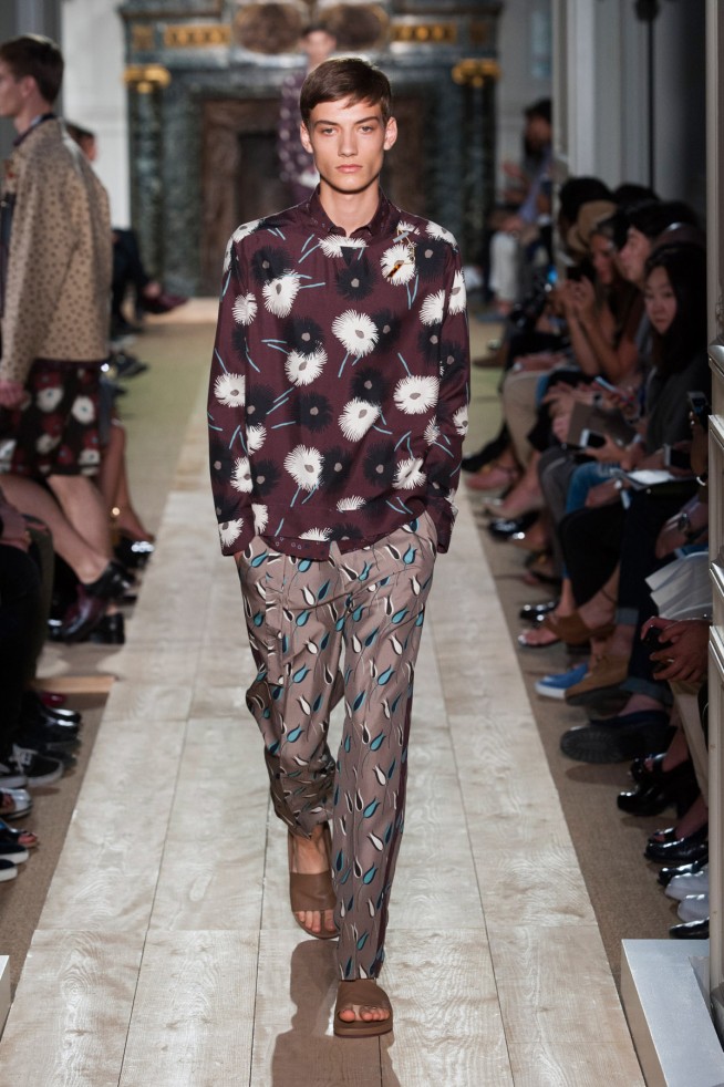 Valentino-verao2015-parismen-8