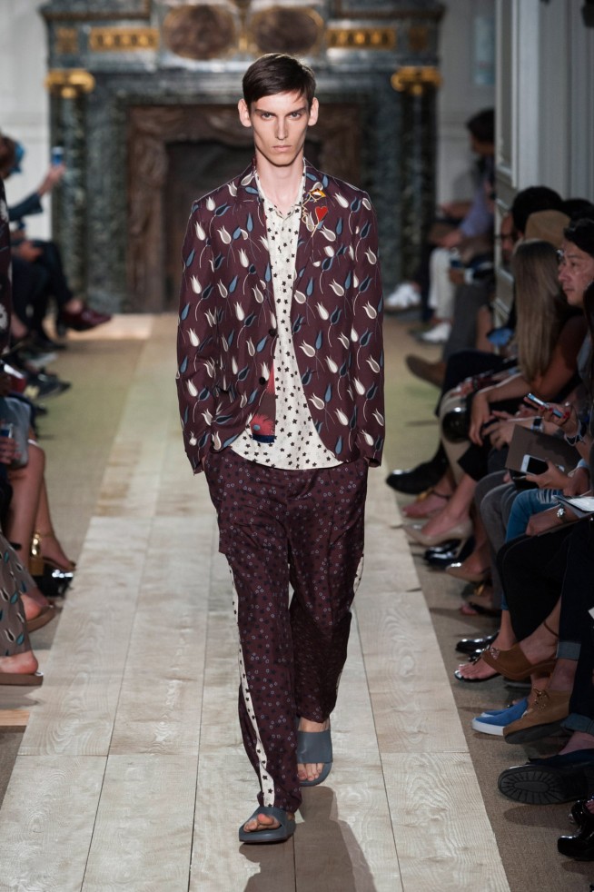 Valentino-verao2015-parismen-9