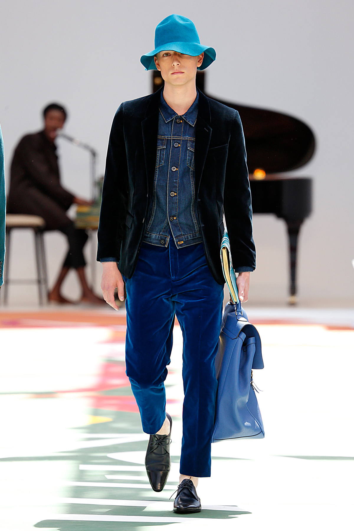 Burberry ProrsumMenswear Spring Summer 2015 London Fashion Week June 2014
