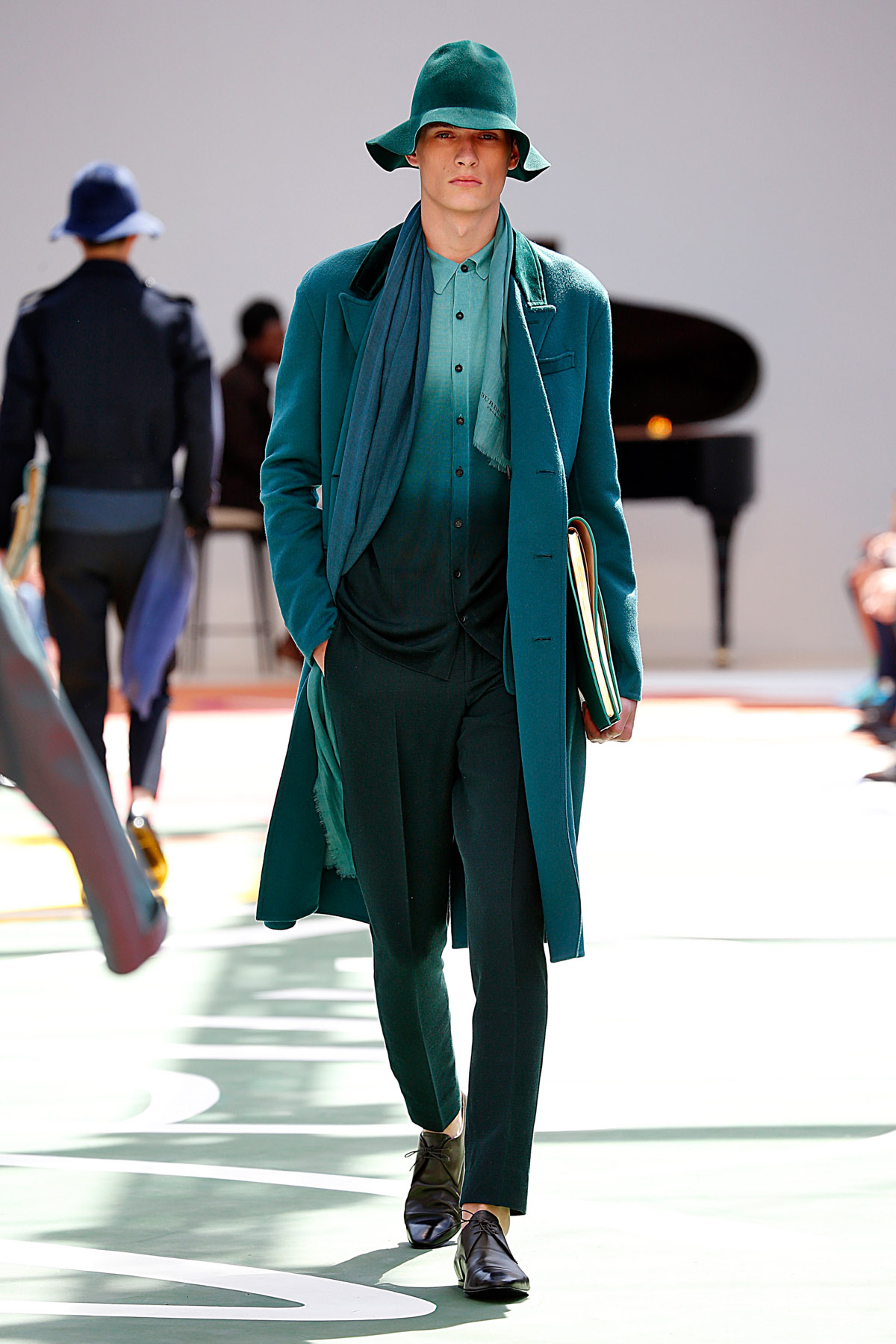 Burberry ProrsumMenswear Spring Summer 2015 London Fashion Week June 2014