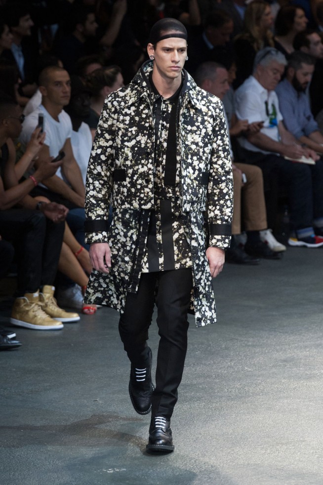 givenchy-verao2015-parismen-15