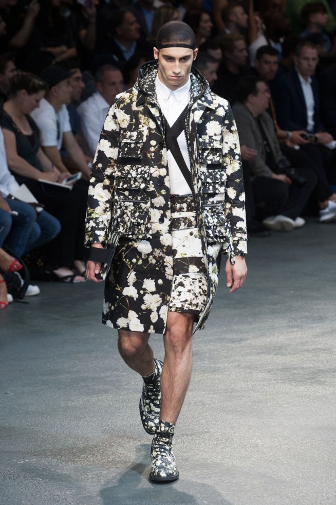 givenchy-verao2015-parismen-42