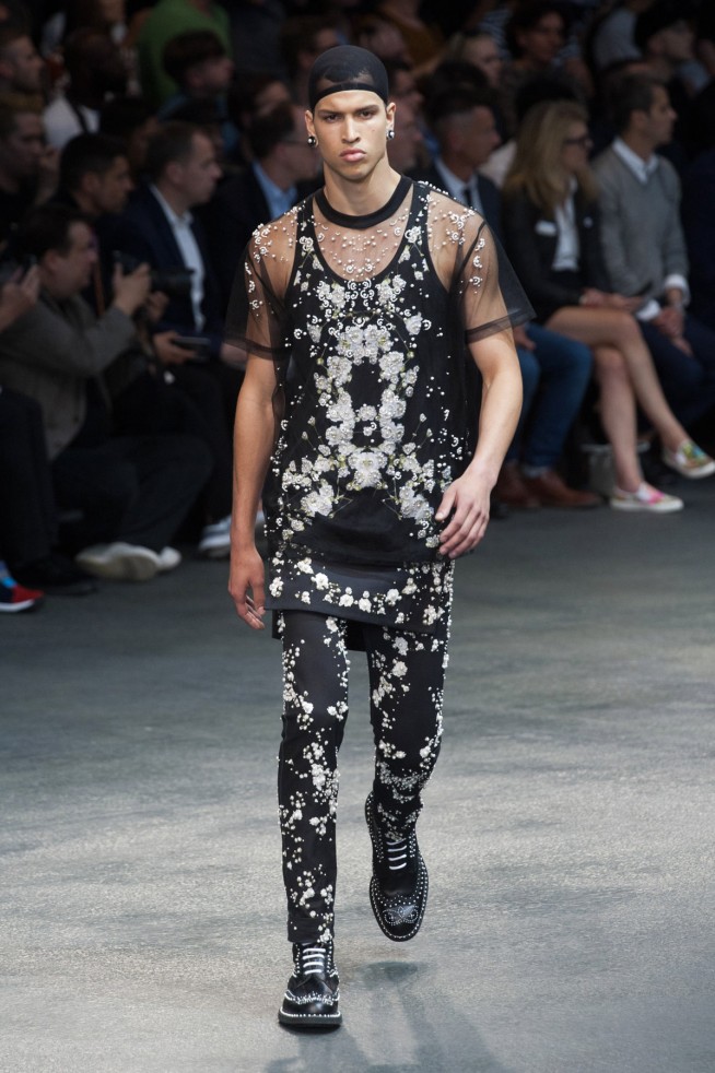 givenchy-verao2015-parismen-54