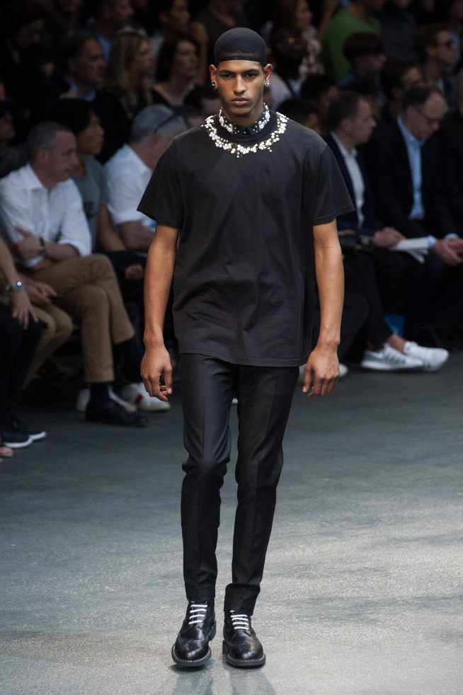 givenchy-verao2015-parismen-56
