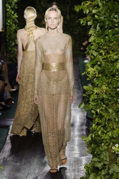 Valentino-inverno2015-parishc-46