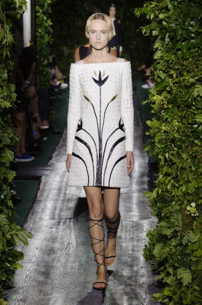 Valentino-inverno2015-parishc-9