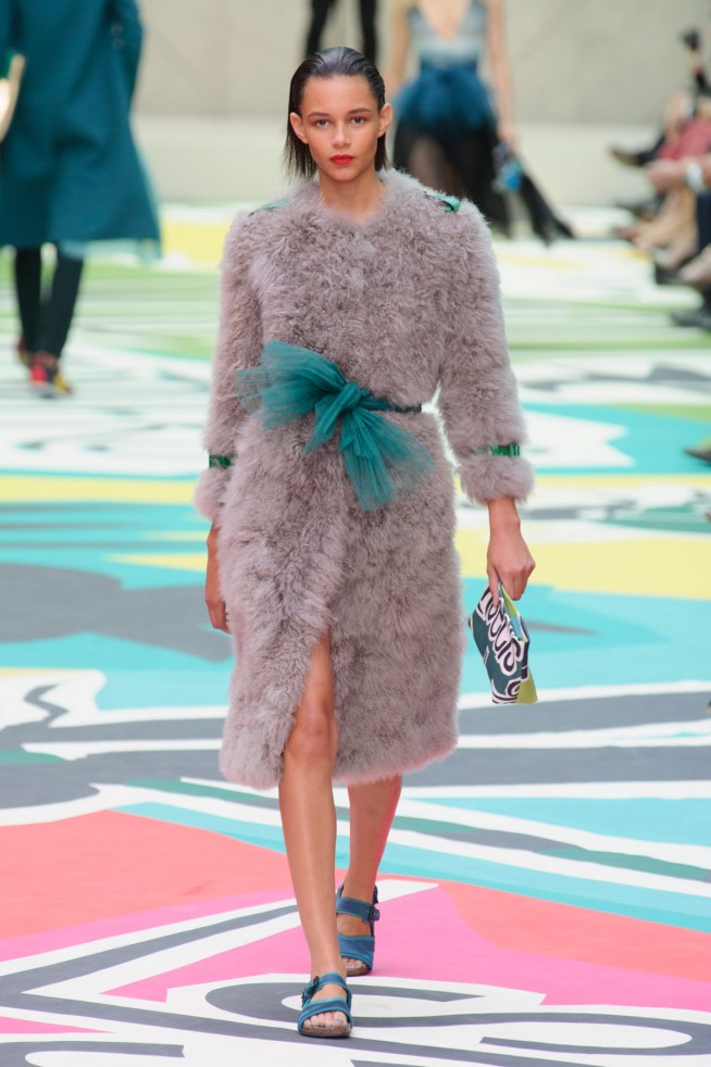 BurberryProrsum-verao2015-londres-38