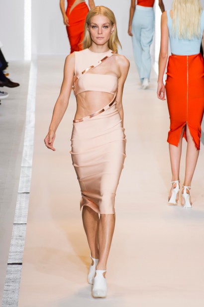 Mugler-verao2015-paris-22