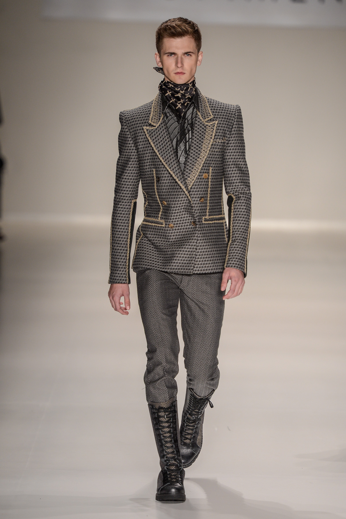 joaopimenta-spfw-inverno2015-04
