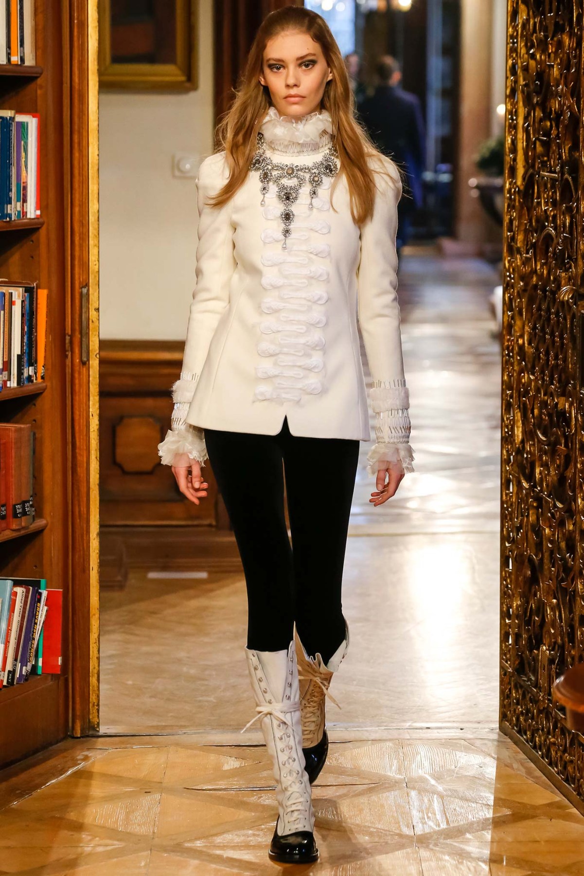 desfile-justcavalli-prefall2015-03