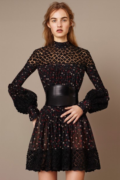 Alexander McQueen 15