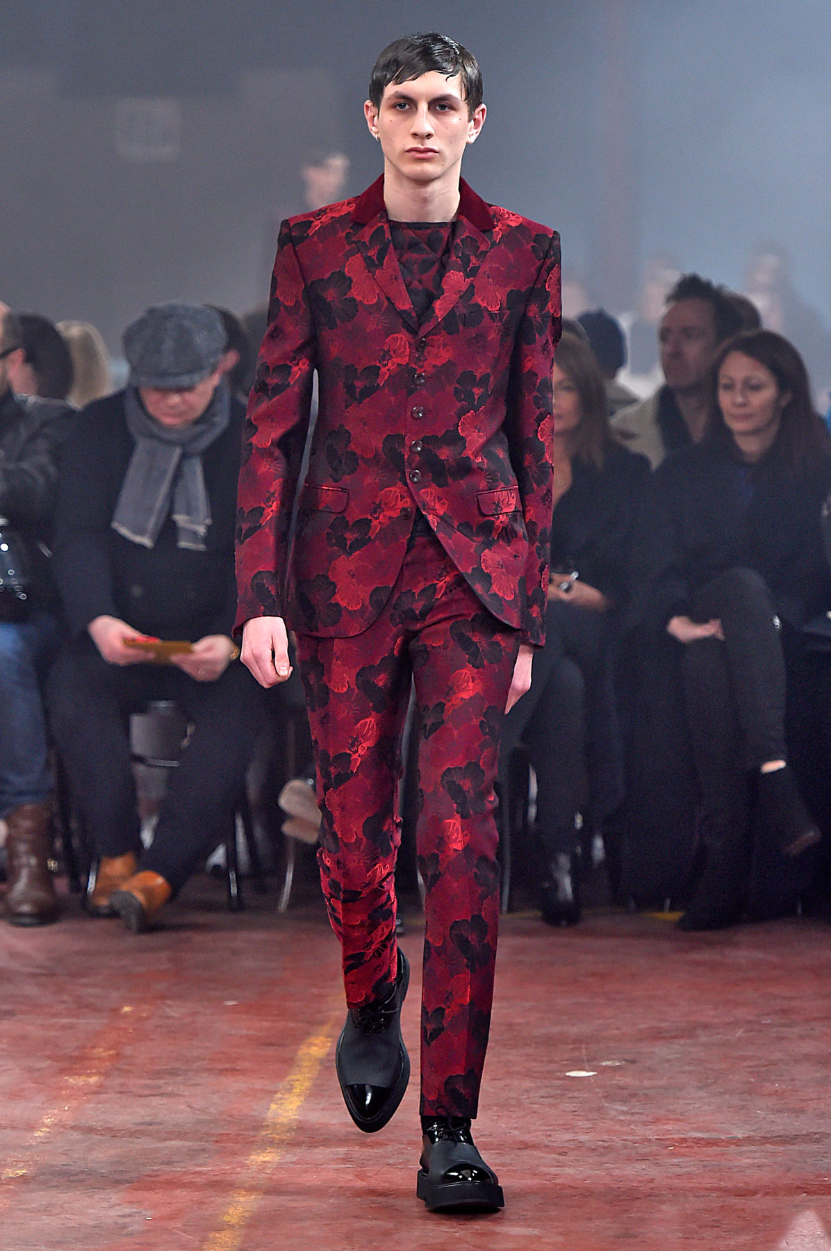 Alexander McQueen
London Menswear Fall Winter 2015 January 2015