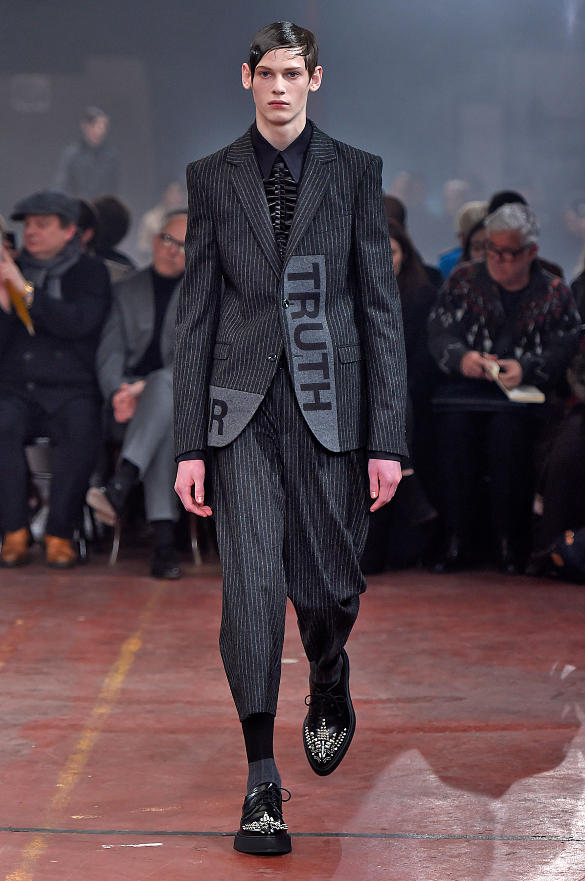 Alexander McQueen
London Menswear Fall Winter 2015 January 2015