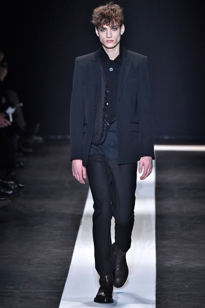 Ann Demeulemeester Paris Menswear Fall Winter 2015 January 2015