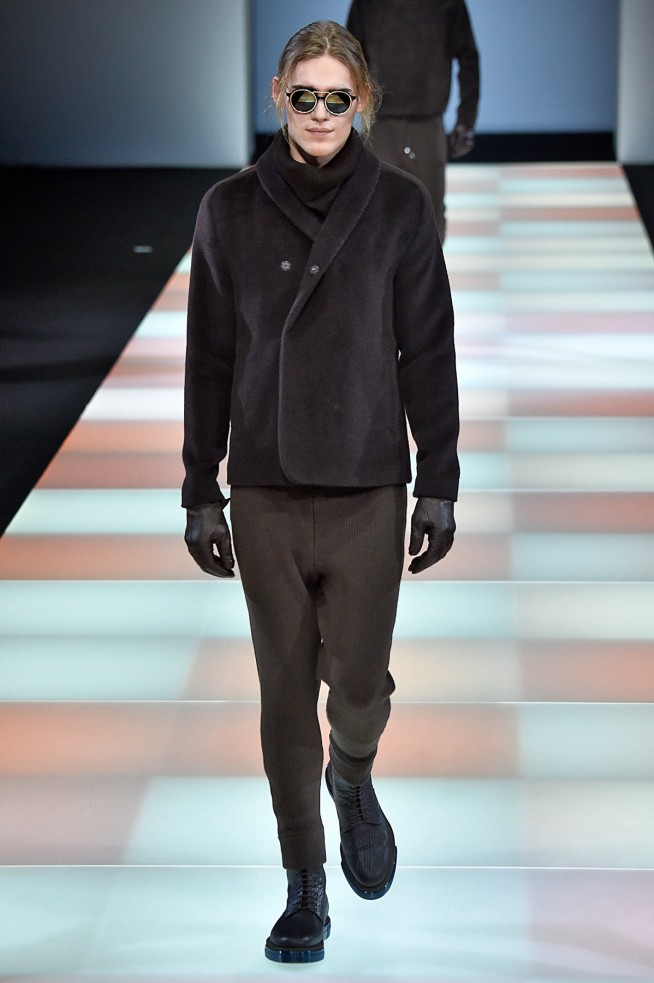 Emporio Armani
Milan Menswear Fall Winter 2015 January 2015