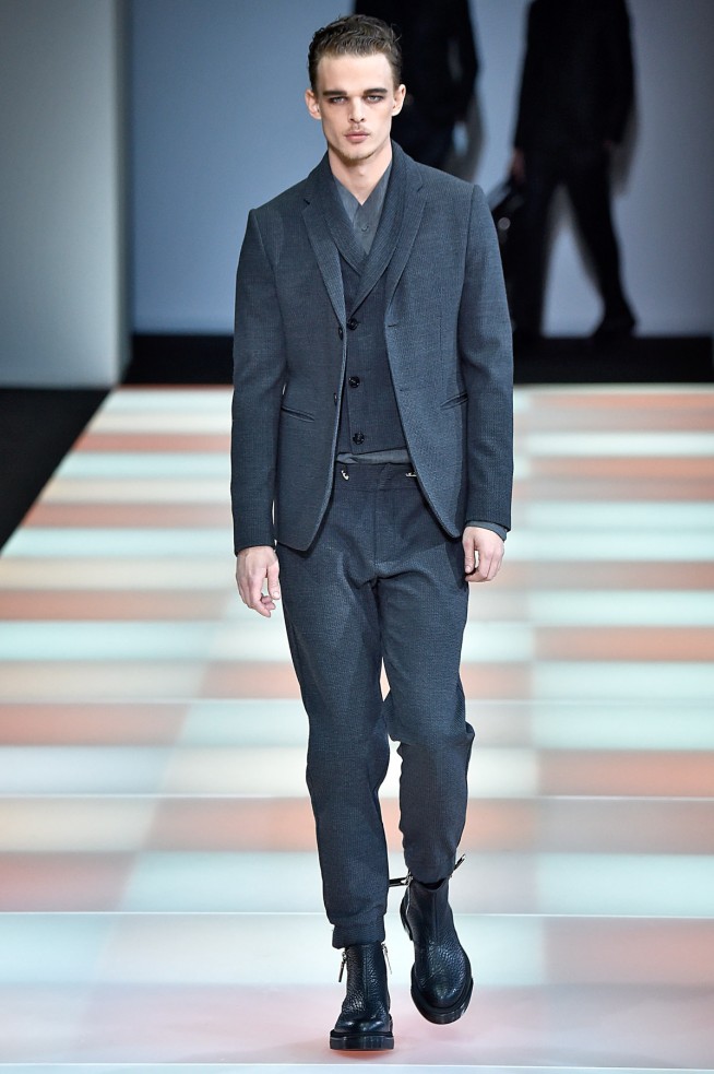 Emporio Armani
Milan Menswear Fall Winter 2015 January 2015