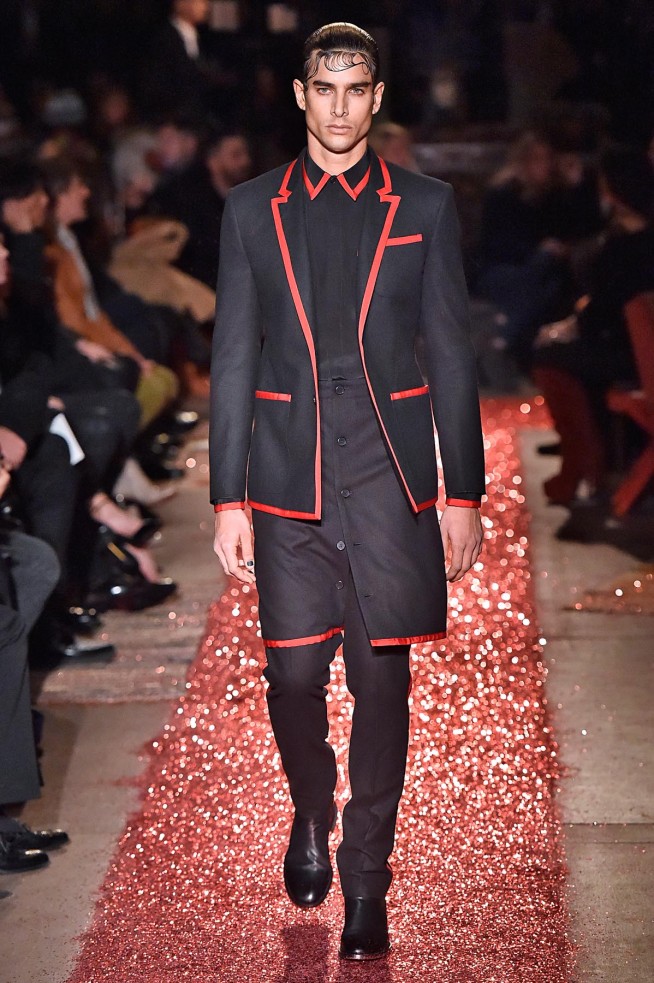 Givenchy-inverno2016-ParisMen-21