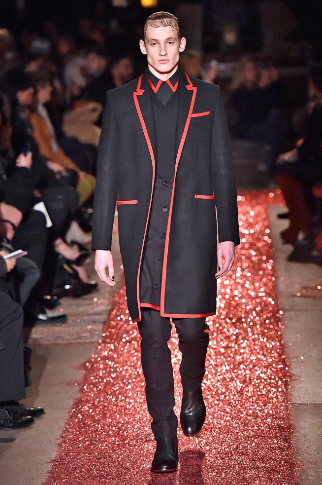 Givenchy-inverno2016-ParisMen-23