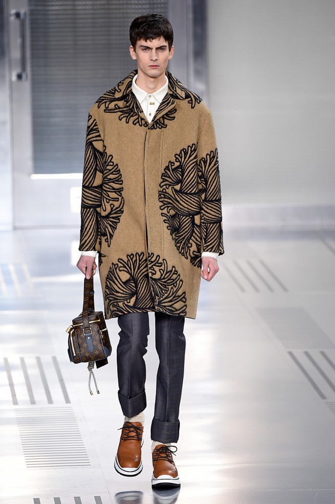 LouisVuitton-inverno2016-ParisMen-2