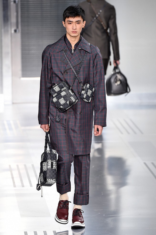 LouisVuitton-inverno2016-ParisMen-30