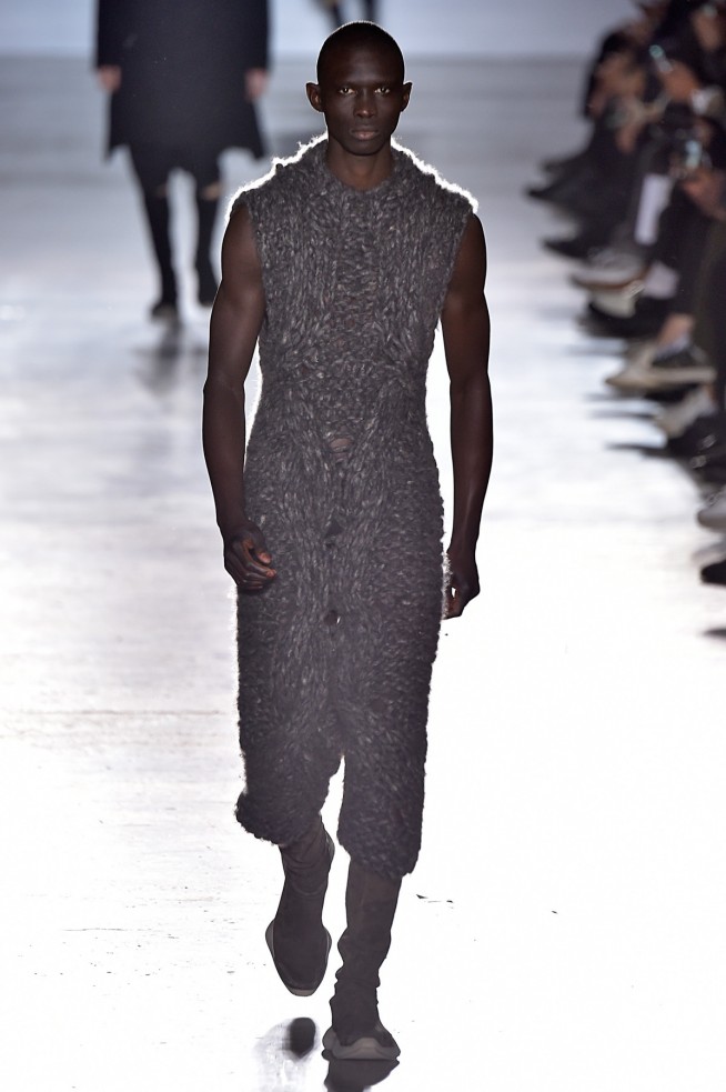 RickOwens-inverno2016-ParisMen-10