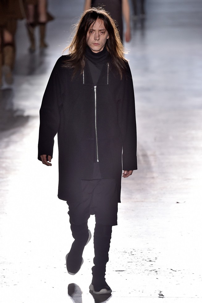 RickOwens-inverno2016-ParisMen-30