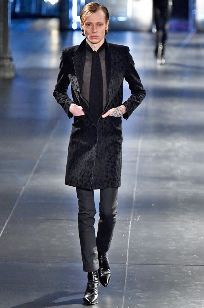 SaintLaruent-inverno2016-ParisMen-55