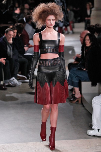 AlexanderMcQueen-RTW-Paris-Inverno2016-18
