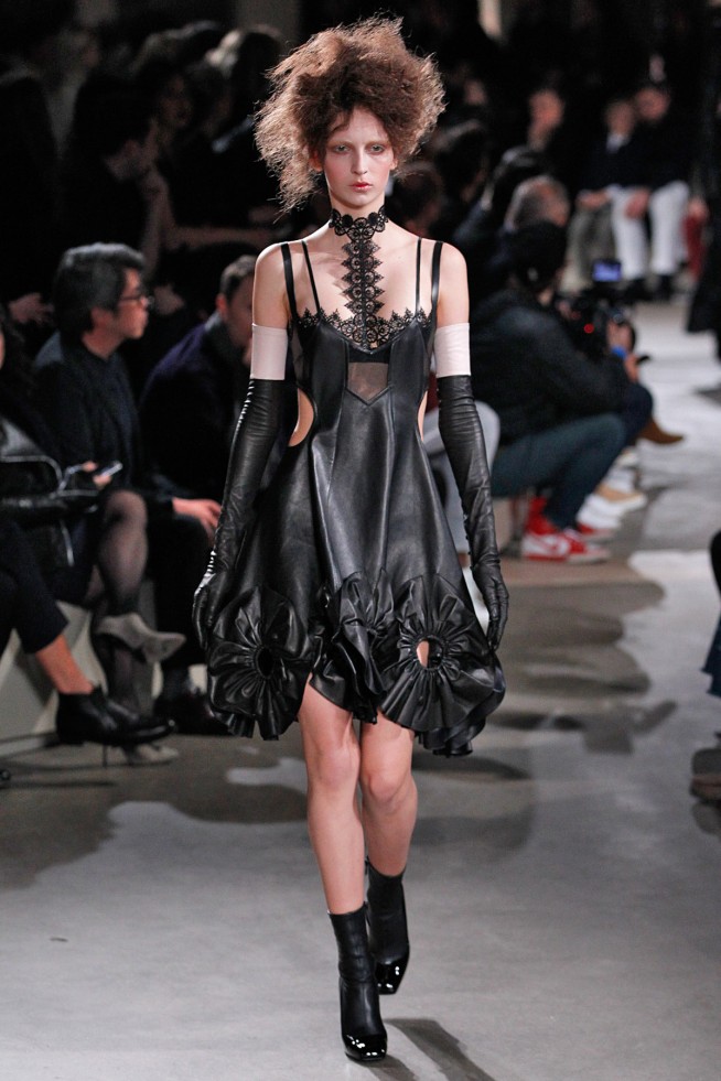 AlexanderMcQueen-RTW-Paris-Inverno2016-21