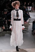 AlexanderMcQueen-RTW-Paris-Inverno2016-24
