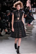 AlexanderMcQueen-RTW-Paris-Inverno2016-26