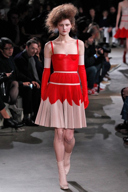 AlexanderMcQueen-RTW-Paris-Inverno2016-3