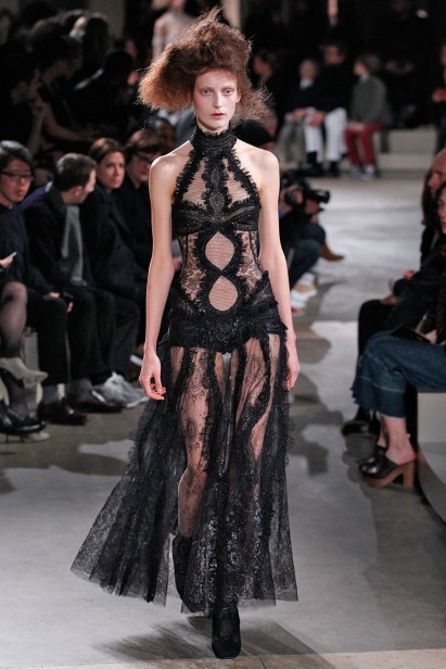 AlexanderMcQueen-RTW-Paris-Inverno2016-32