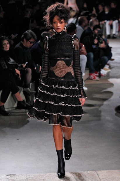 AlexanderMcQueen-RTW-Paris-Inverno2016-8