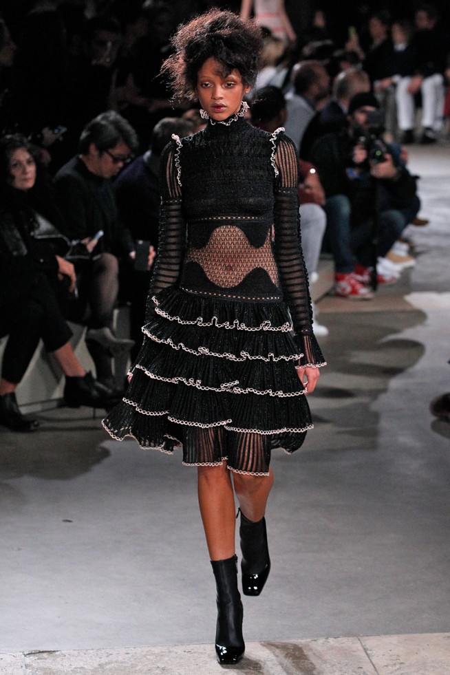 AlexanderMcQueen-RTW-Paris-Inverno2016-8