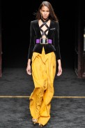 Balmain-RTW-Paris-inverno2016-16