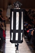 CommedesGarcons-RTW-Paris-Inverno2016-10