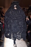 CommedesGarcons-RTW-Paris-Inverno2016-18