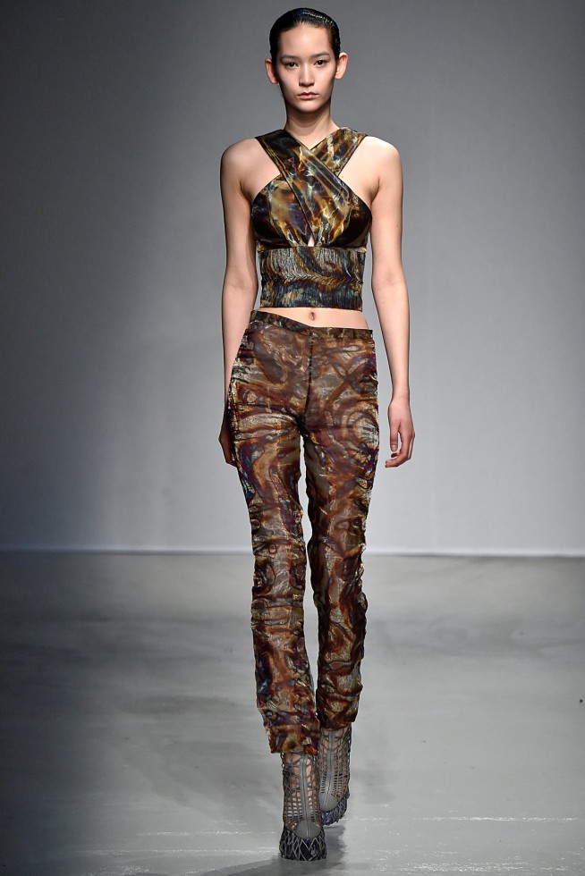 IrisVanHerpen-RTW-Paris-Inverno2016-23