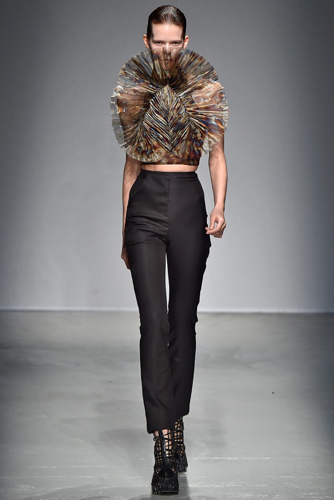IrisVanHerpen-RTW-Paris-Inverno2016-26