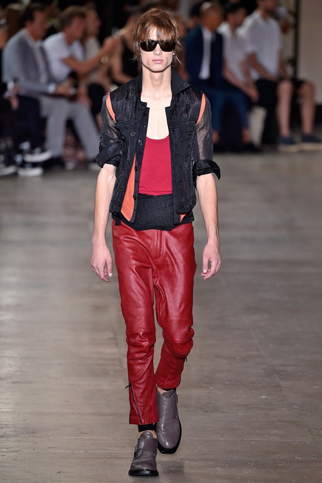 Ann Demeulemeester-verao2016-ParisMen-17
