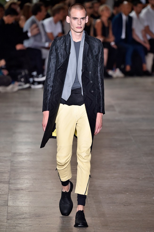 Ann Demeulemeester-verao2016-ParisMen-20