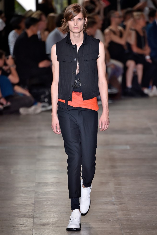 Ann Demeulemeester-verao2016-ParisMen-26