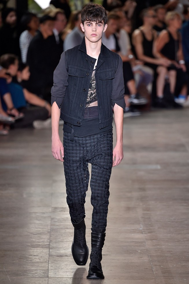 Ann Demeulemeester-verao2016-ParisMen-29