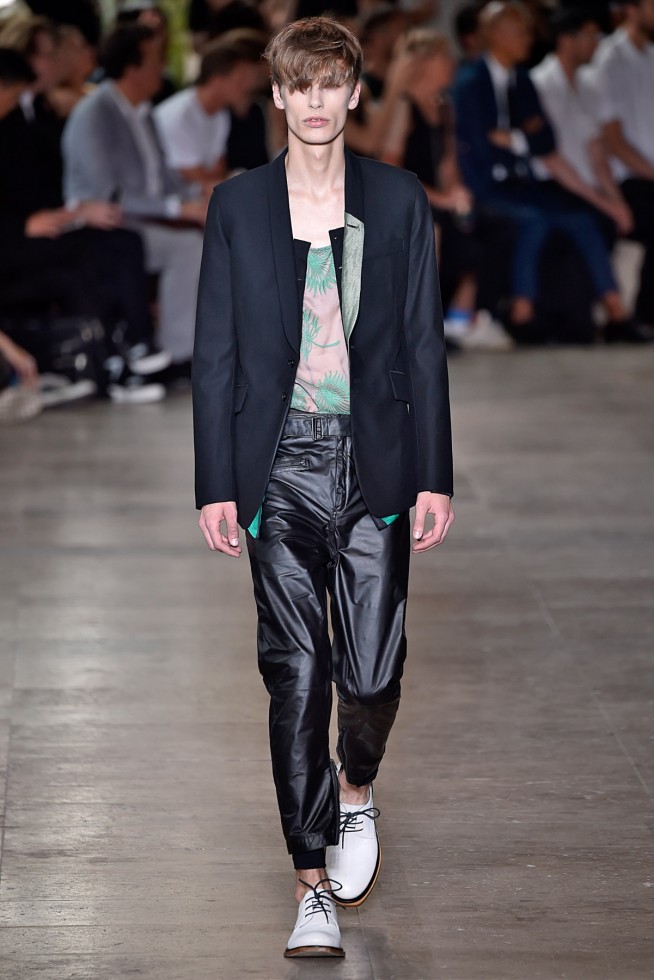 Ann Demeulemeester-verao2016-ParisMen-7
