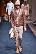 Balmain-verao2016-ParisMen-12
