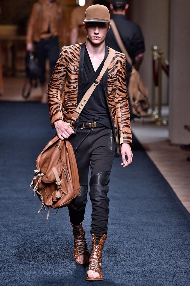 Balmain-verao2016-ParisMen-41